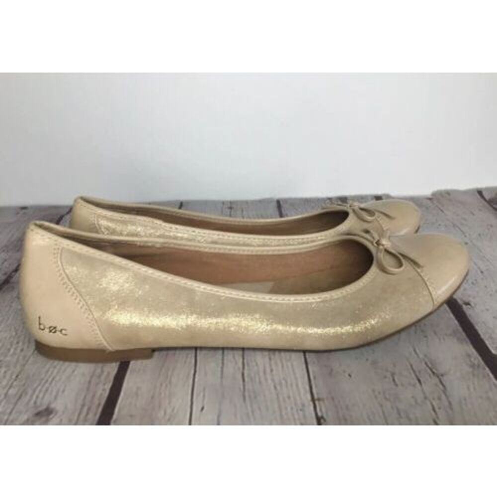 b.o.c. Born Flats Womens 9,5 M Ballet Tan Golden Casual Slip On Shoes Cap Toe‎